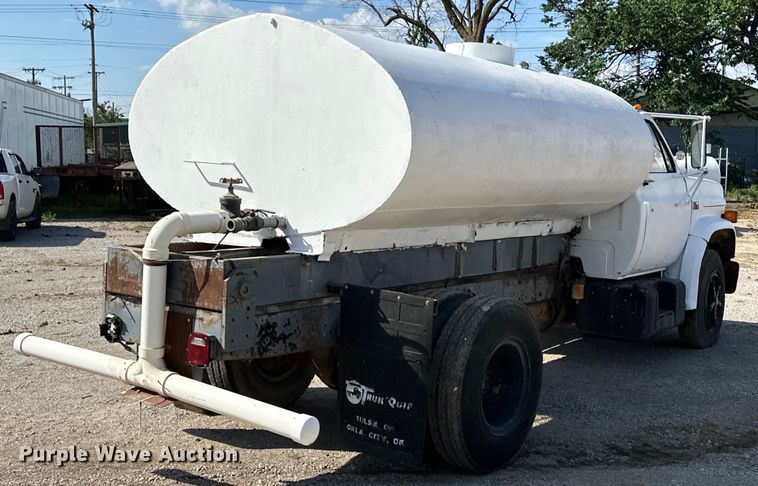 image for item NR9848 1982 GMC water truck