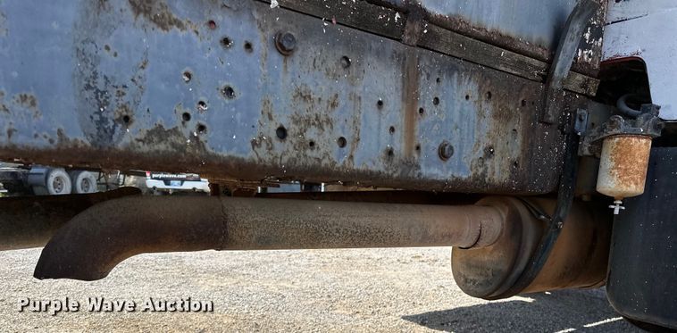 image for item NR9848 1982 GMC water truck