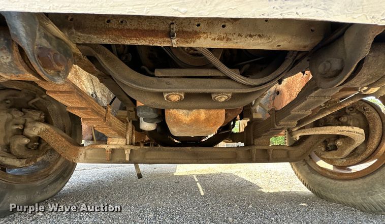 image for item NR9848 1982 GMC water truck