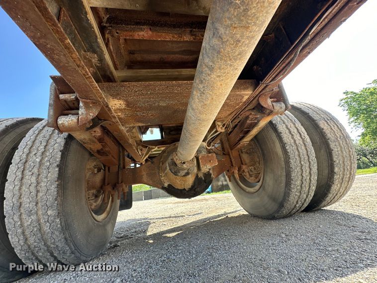 image for item NR9848 1982 GMC water truck