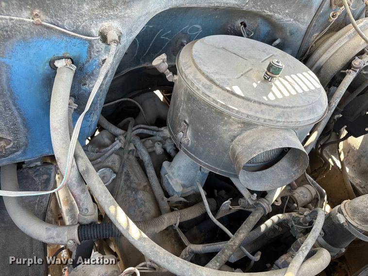 image for item NR9848 1982 GMC water truck