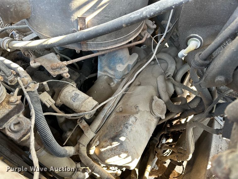 image for item NR9848 1982 GMC water truck