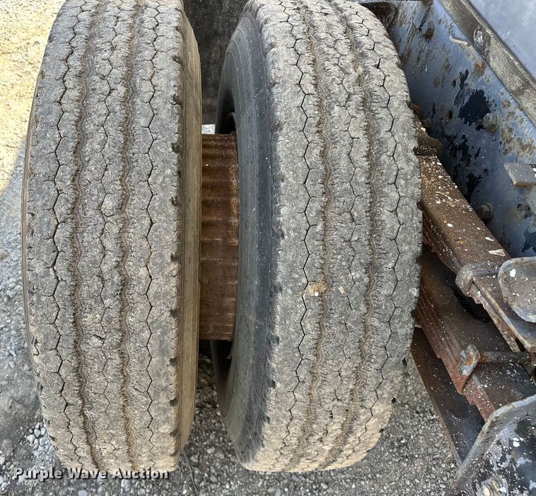 image for item NR9848 1982 GMC water truck