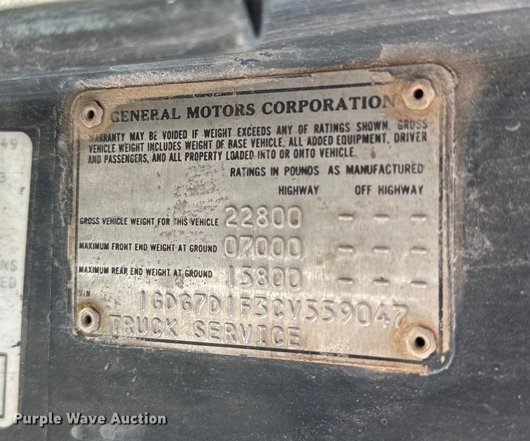 image for item NR9848 1982 GMC water truck