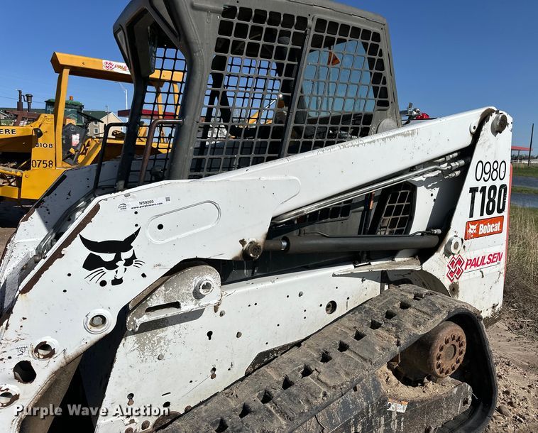 image for item NS9205 2011 Bobcat T180 tracked skid steer loader