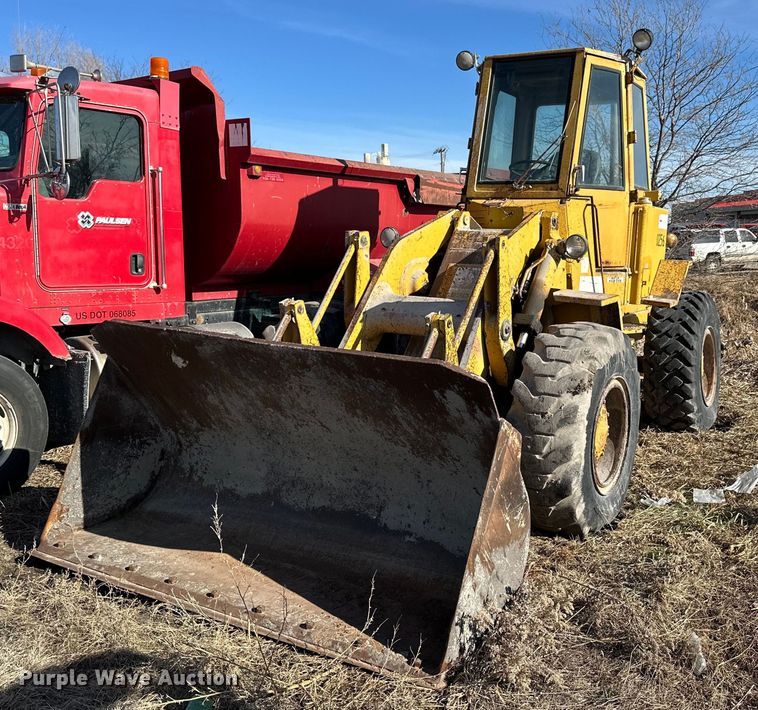 image for item NS9231 1979 Caterpillar 930 wheel loader