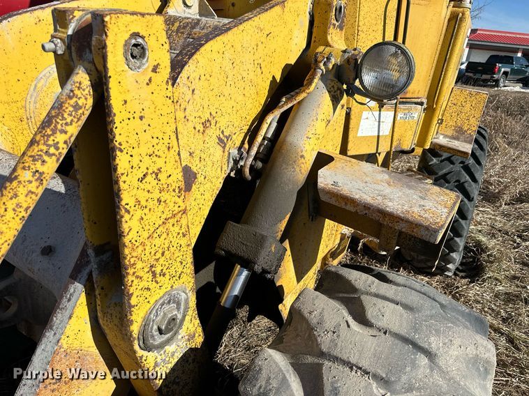 image for item NS9231 1979 Caterpillar 930 wheel loader