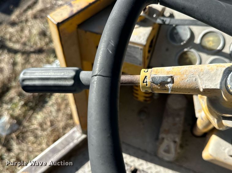 image for item NS9231 1979 Caterpillar 930 wheel loader