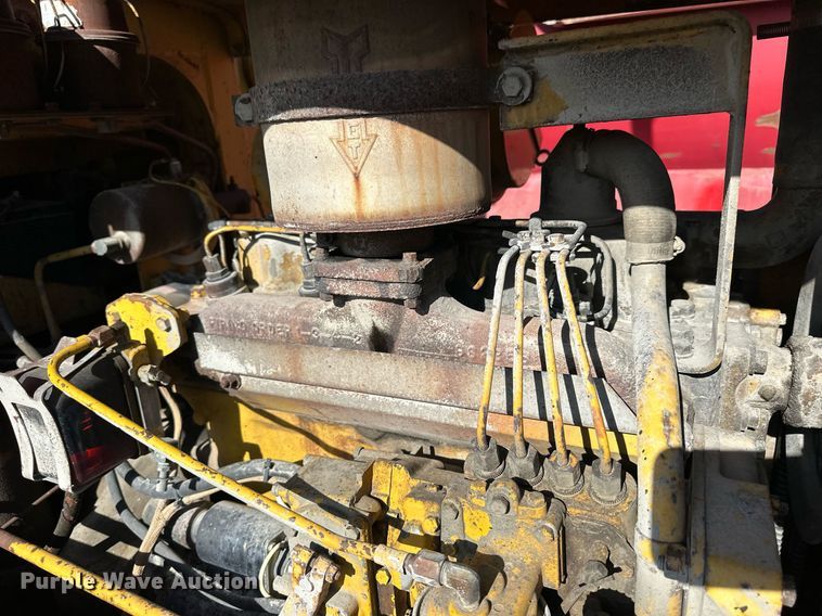 image for item NS9231 1979 Caterpillar 930 wheel loader