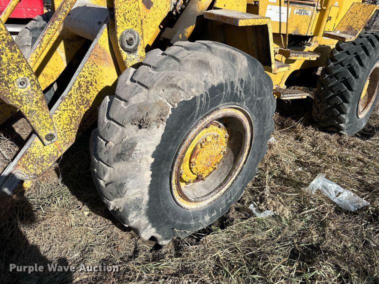 image for item NS9231 1979 Caterpillar 930 wheel loader