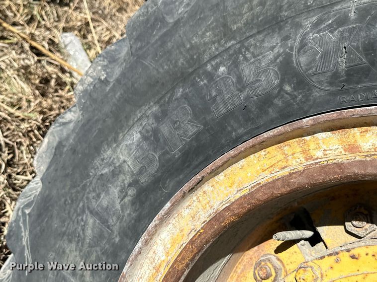 image for item NS9231 1979 Caterpillar 930 wheel loader