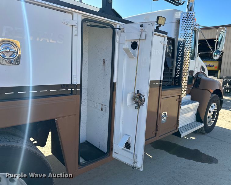 image for item NT9085 2017 Kenworth T370 utility / service truck