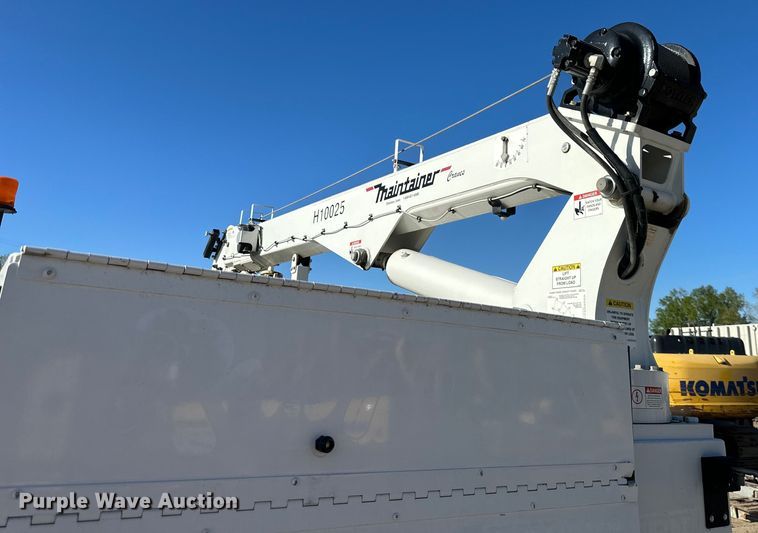 image for item NT9085 2017 Kenworth T370 utility / service truck