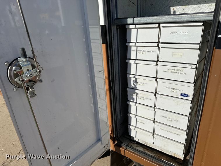 image for item NT9085 2017 Kenworth T370 utility / service truck