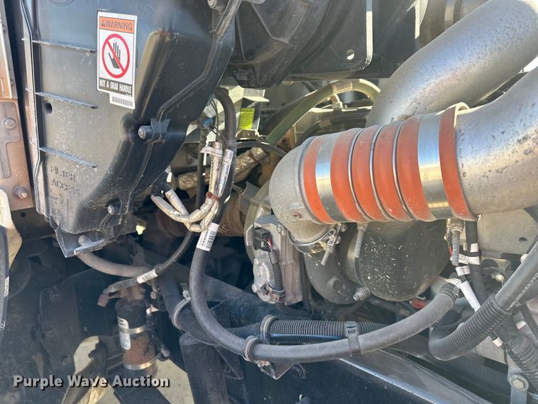 image for item NT9085 2017 Kenworth T370 utility / service truck