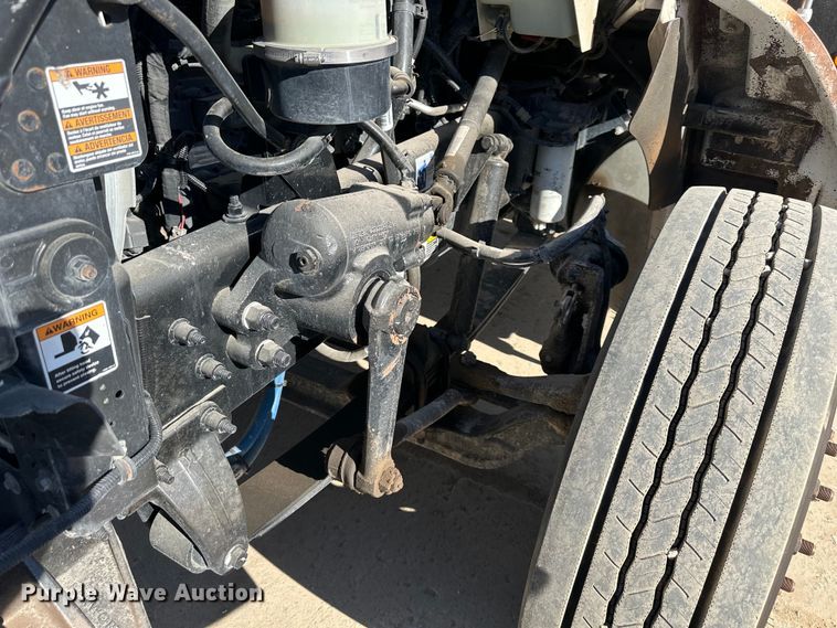 image for item NT9085 2017 Kenworth T370 utility / service truck