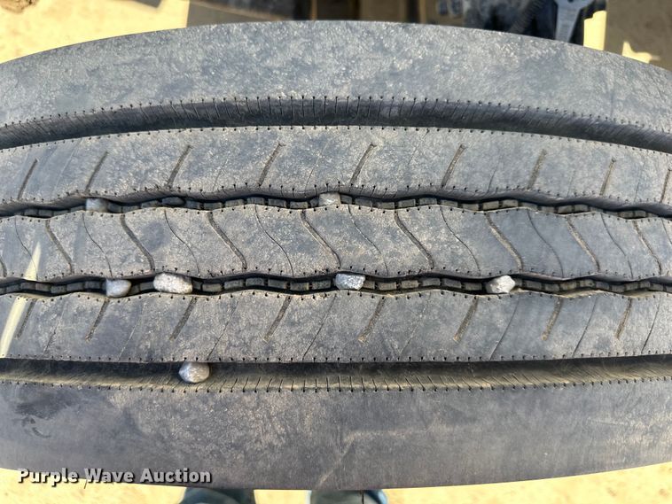 image for item NT9085 2017 Kenworth T370 utility / service truck