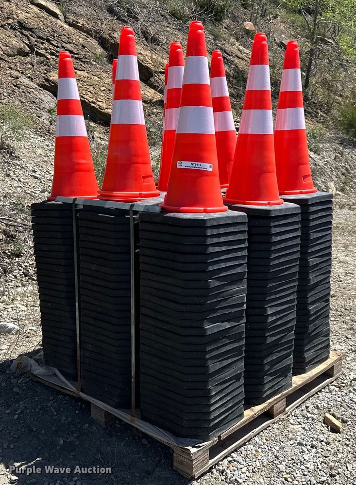 image for item NT9114 (250) traffic cones