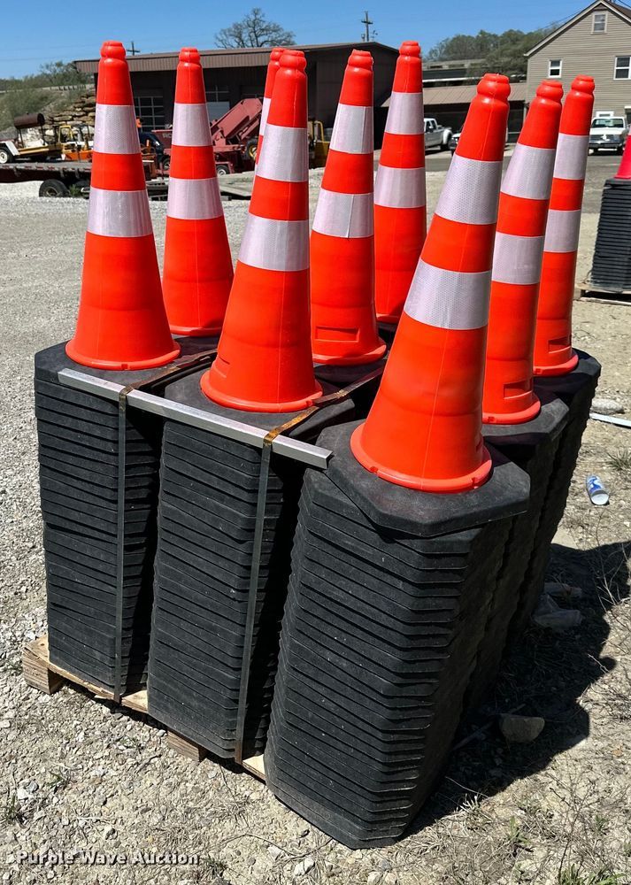 image for item NT9114 (250) traffic cones