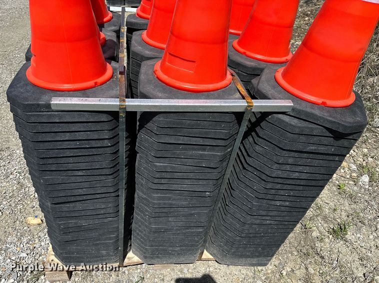 image for item NT9114 (250) traffic cones