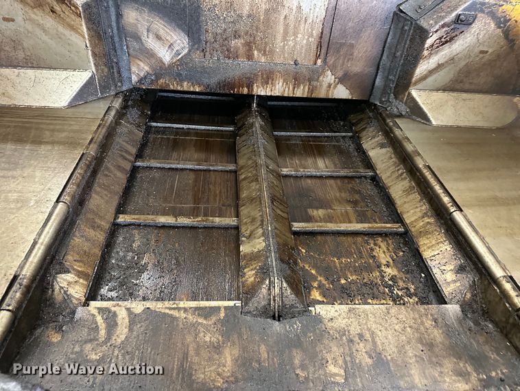 image for item NT9160 2016 Weiler P385A paver