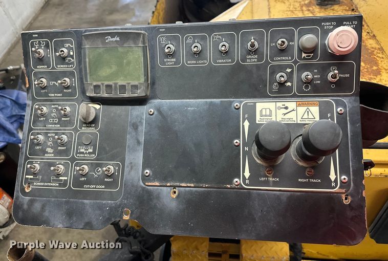 image for item NT9160 2016 Weiler P385A paver