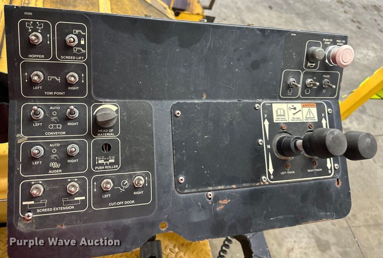 image for item NT9160 2016 Weiler P385A paver