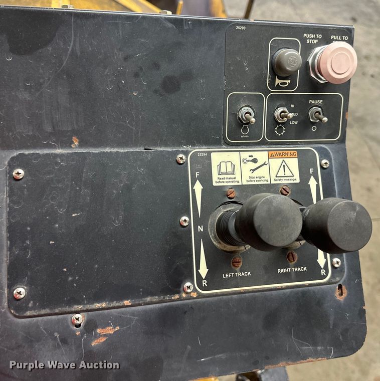 image for item NT9160 2016 Weiler P385A paver