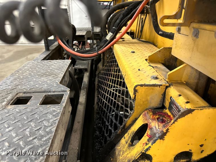 image for item NT9160 2016 Weiler P385A paver