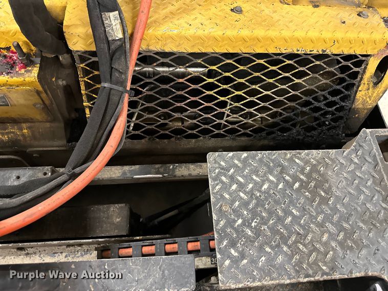 image for item NT9160 2016 Weiler P385A paver