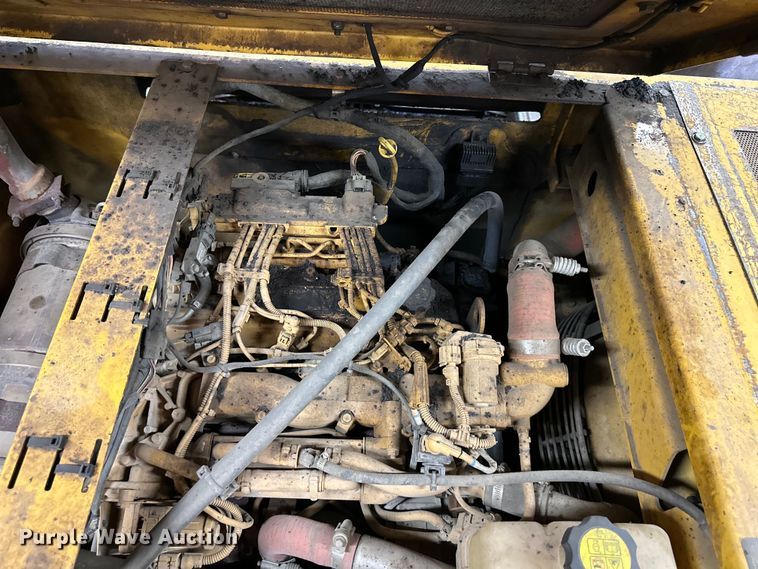 image for item NT9160 2016 Weiler P385A paver