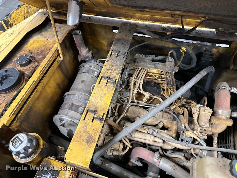 image for item NT9160 2016 Weiler P385A paver