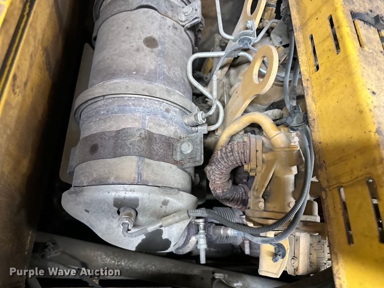 image for item NT9160 2016 Weiler P385A paver