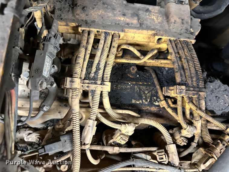 image for item NT9160 2016 Weiler P385A paver