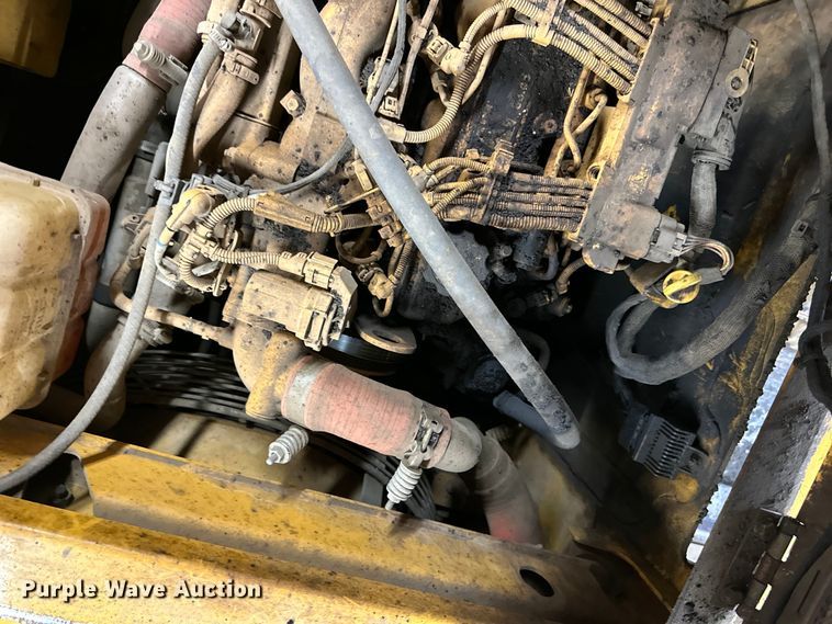 image for item NT9160 2016 Weiler P385A paver