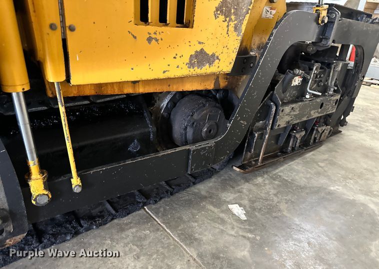 image for item NT9160 2016 Weiler P385A paver