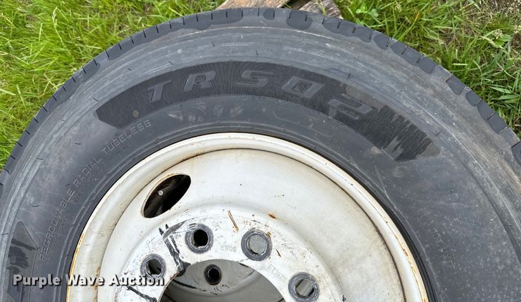 image for item NT9186 (6) 11R22.5 studded tires 