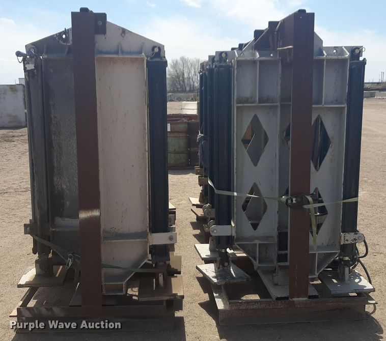image for item NV9042 (4) shipping container hydraulic lifts