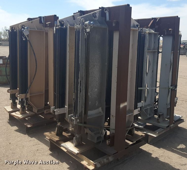 image for item NV9042 (4) shipping container hydraulic lifts