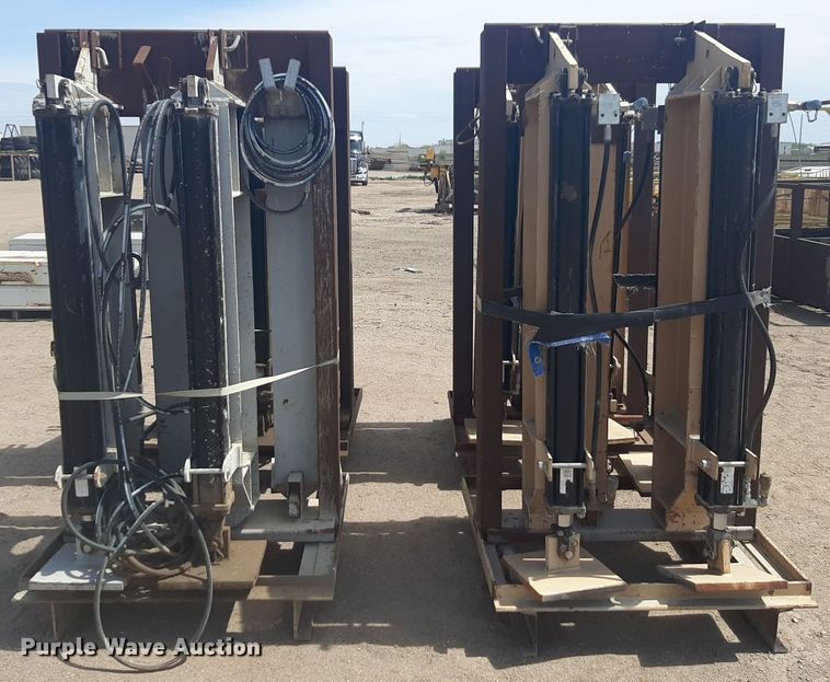 image for item NV9042 (4) shipping container hydraulic lifts