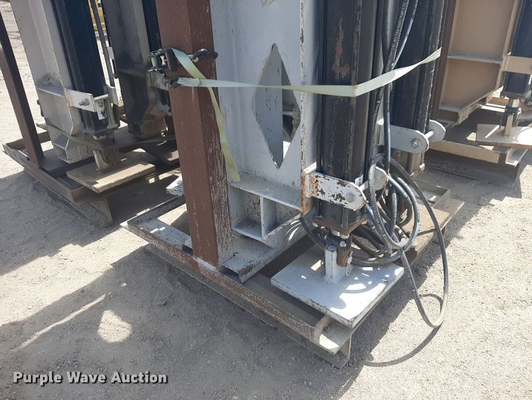 image for item NV9042 (4) shipping container hydraulic lifts