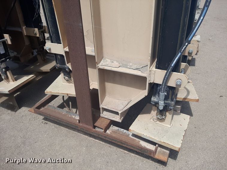 image for item NV9042 (4) shipping container hydraulic lifts