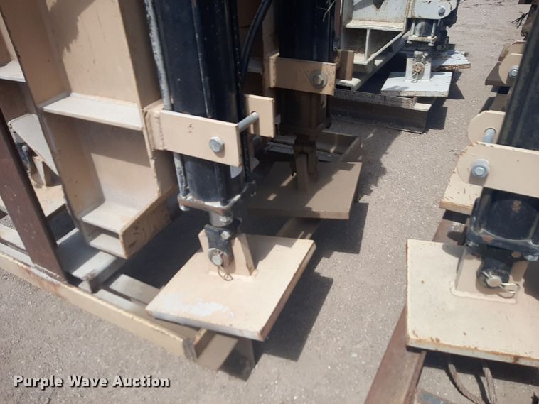 image for item NV9042 (4) shipping container hydraulic lifts