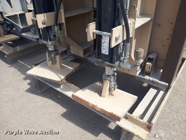 image for item NV9042 (4) shipping container hydraulic lifts