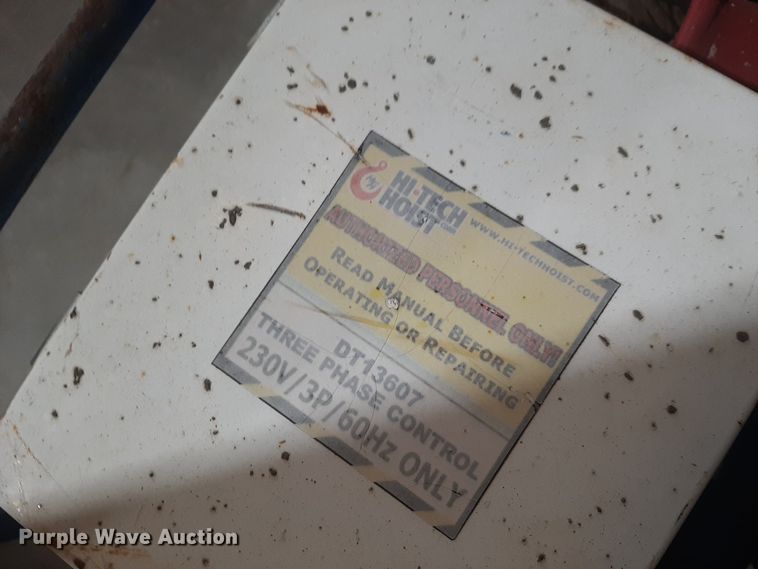 image for item NV9067 (4) hoists