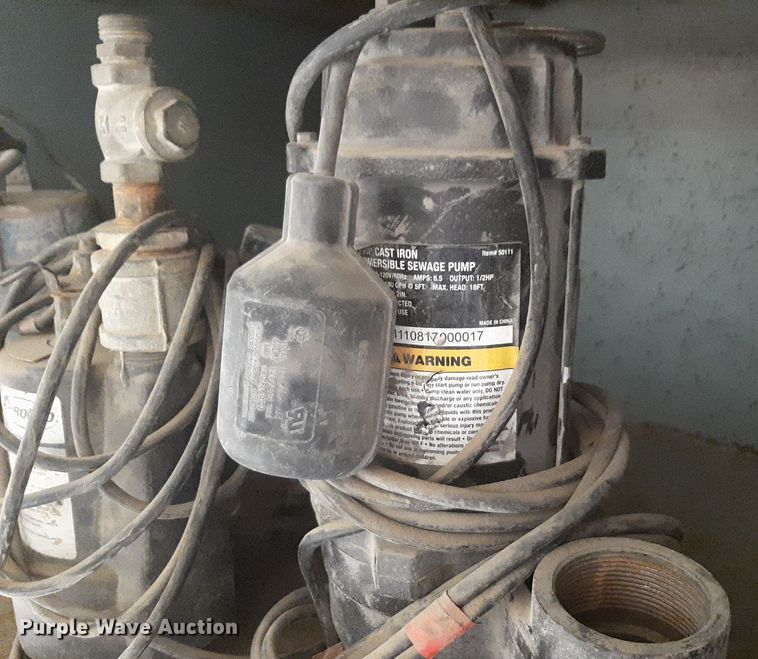 image for item NV9068 (12) pumps 