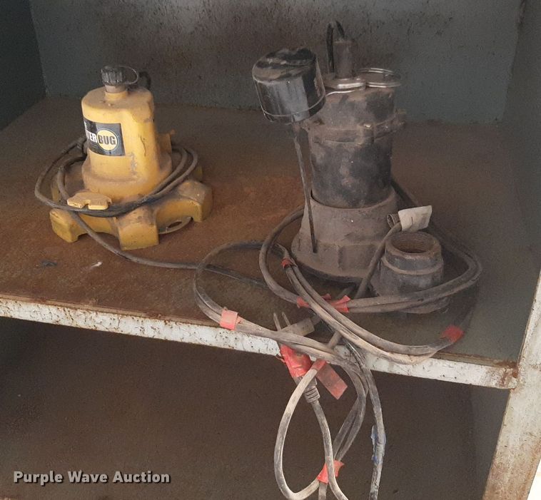 image for item NV9068 (12) pumps 