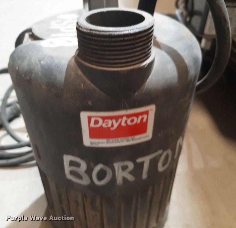 image for item NV9068 (12) pumps 