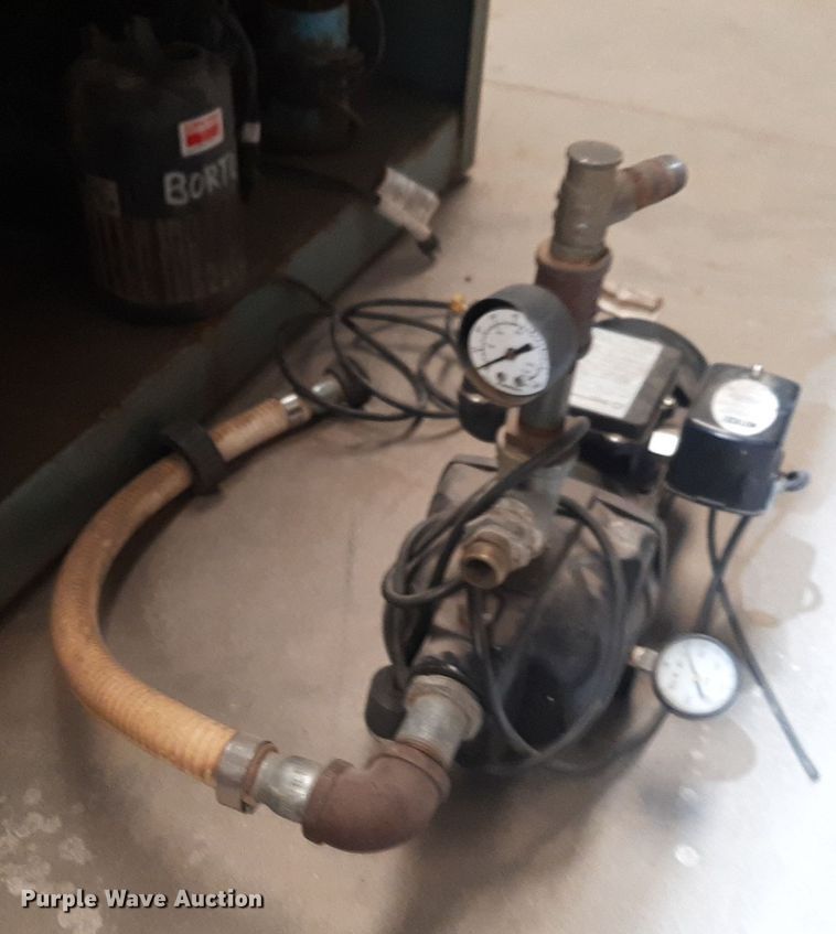 image for item NV9068 (12) pumps 