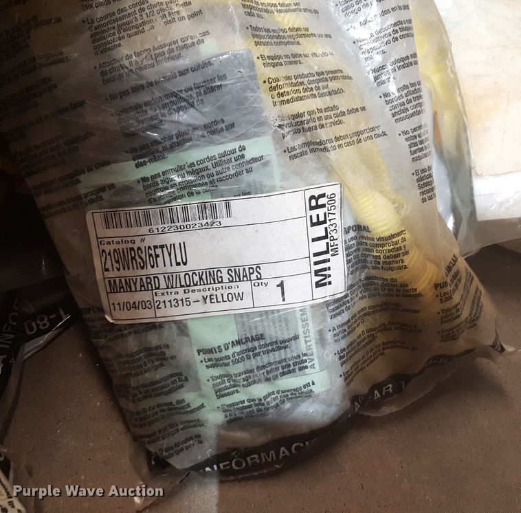 image for item NV9069 Approximately 24 safety harnesses  